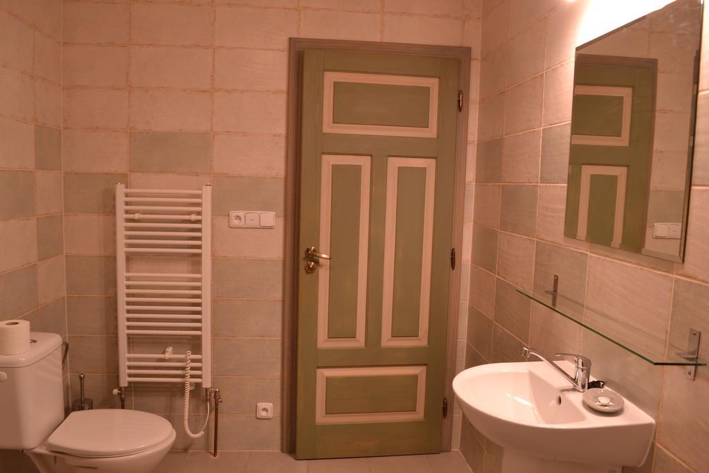 Penzion Dvur Krasikov Kokasice Exteriör bild