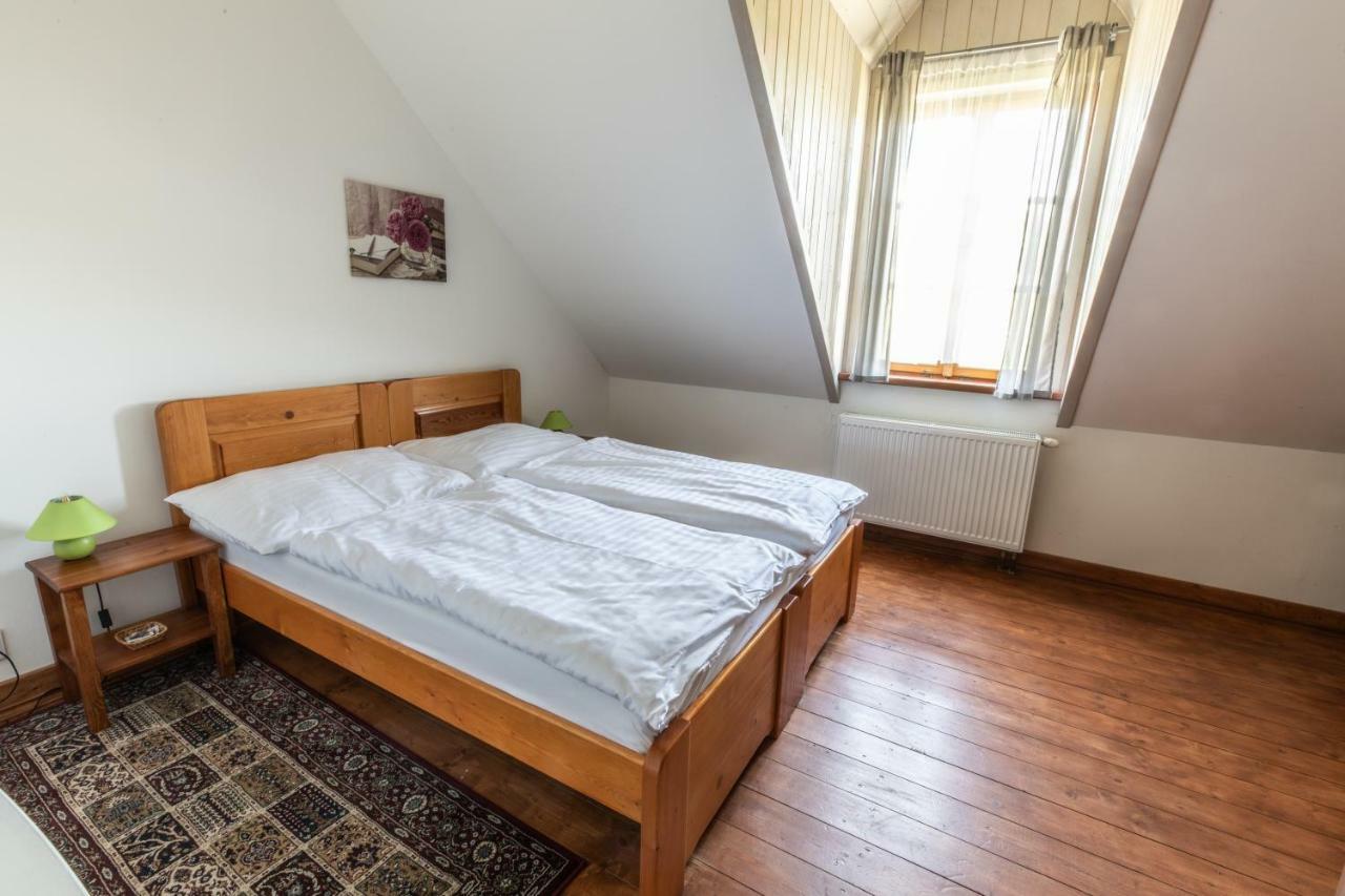 Penzion Dvur Krasikov Kokasice Exteriör bild